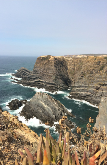 AQUI NO LUGAR DE PORTO CÔVO